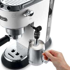 Coffee Maker Espresso Delonghi EC685W
